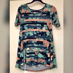 SALE 🌺Floral/Striped LuLaRoe Perfect T